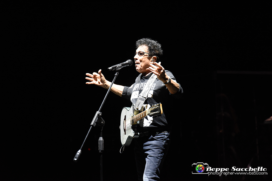 VBS_3932 - Concerto Edoardo Bennato - Peter Pan Rock 'n' Roll Tour.jpg